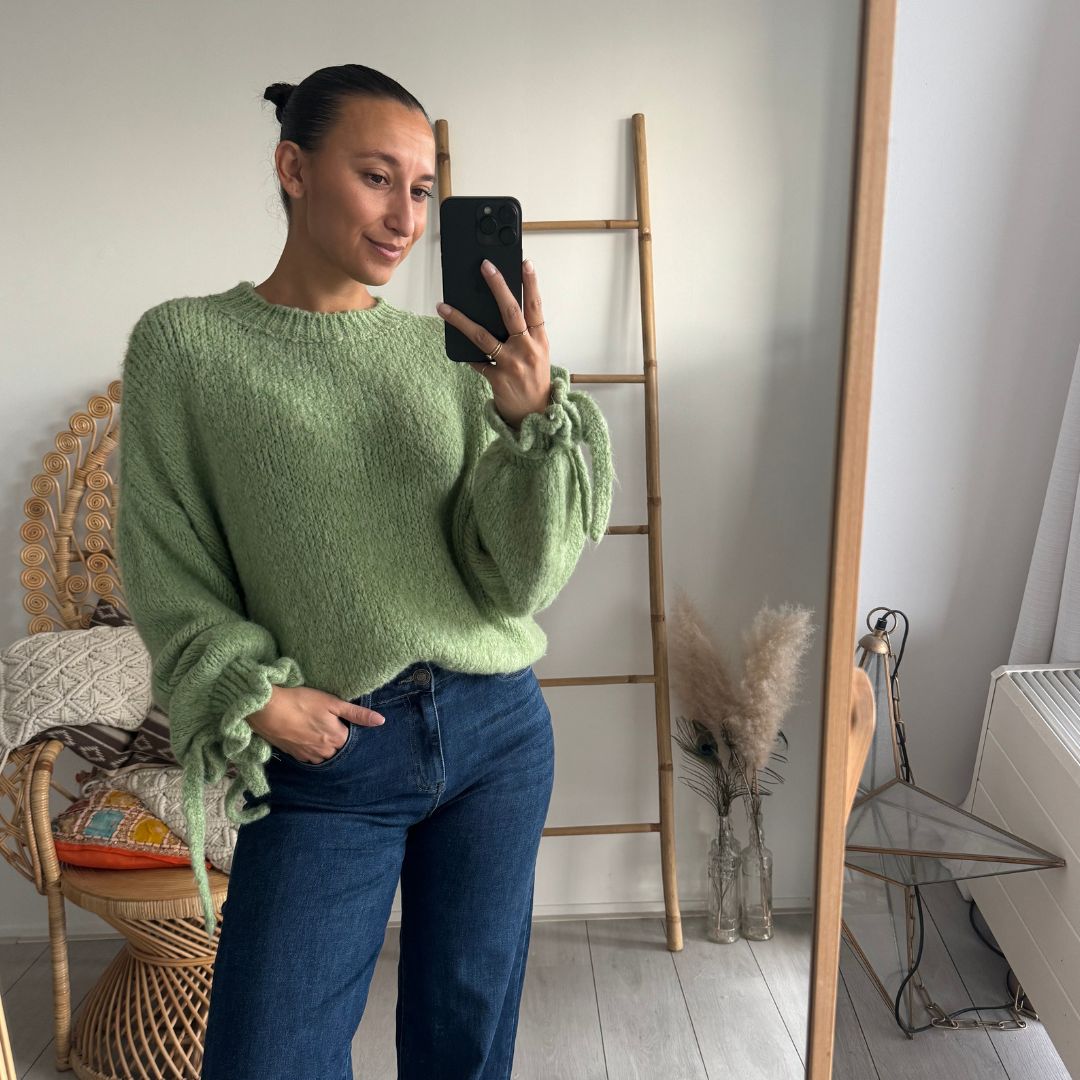 Ambika Liva Knit Ribbon